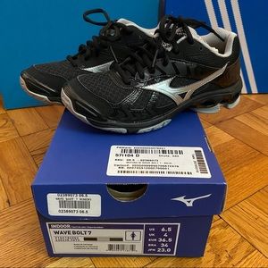 🛑SOLD🛑 MIZUNO WAVEBOLT7 US 6.5 sports shoes